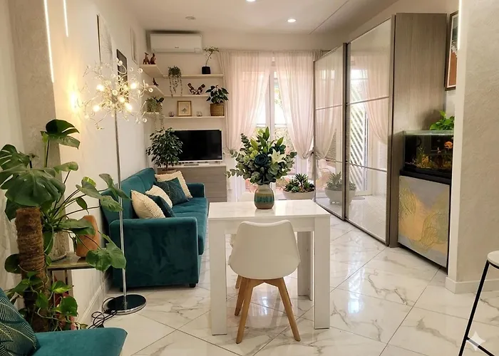 In The Heart Of With Garden And Jacuzzi Roma