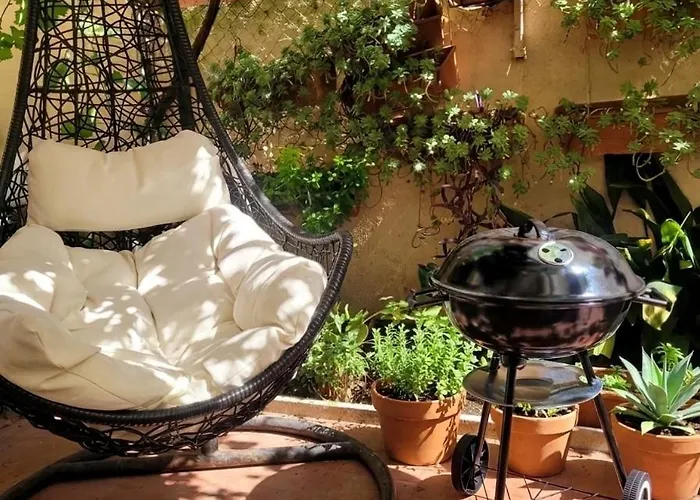 In The Heart Of With Garden And Jacuzzi Roma
