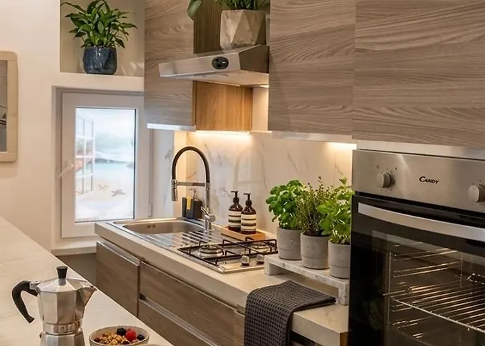 In The Heart Of With Garden And Jacuzzi *